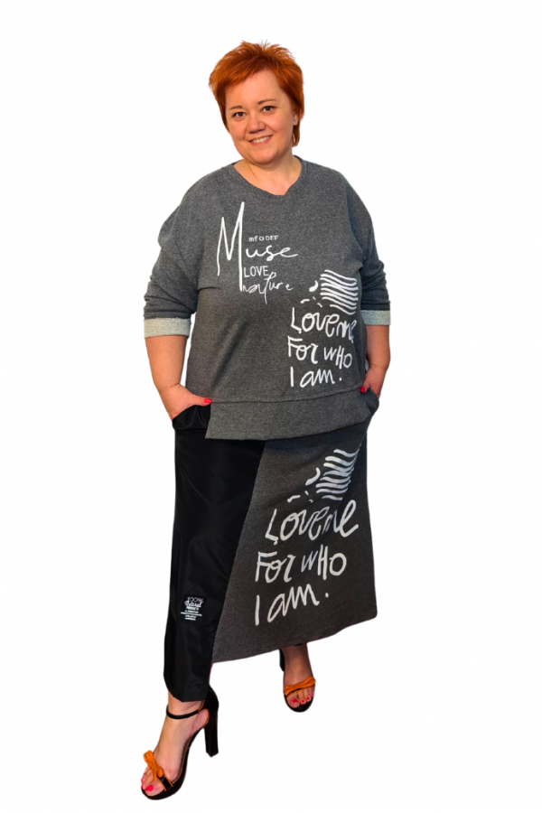 Sivý komplet "Miluj ma takú, aká som"